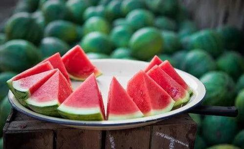 吃瓜群众今日必吃大瓜,揭秘娱乐圈最新热点事件