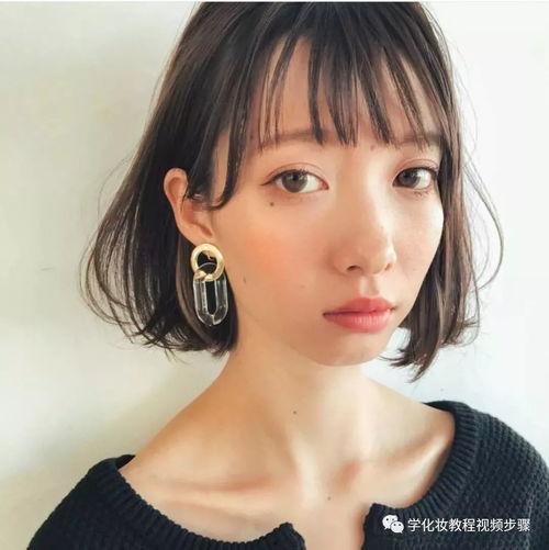 短发微胖明星网红图片女,她以独特魅力征服粉丝