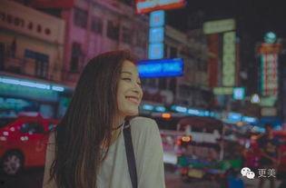 明星网红小区拍照夜晚图,璀璨夜色下的明星网红小区打卡胜地