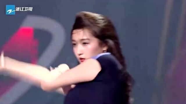 明星网红同台关晓彤,闪耀时尚盛宴