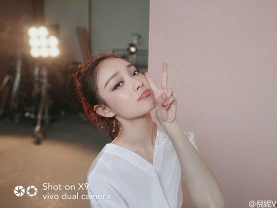 明星网红拍照用什么手机,揭秘他们钟爱的手机型号