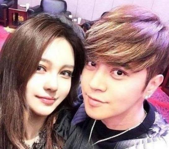 明星网红娶粉丝叫什么,一场跨越次元的婚姻传奇