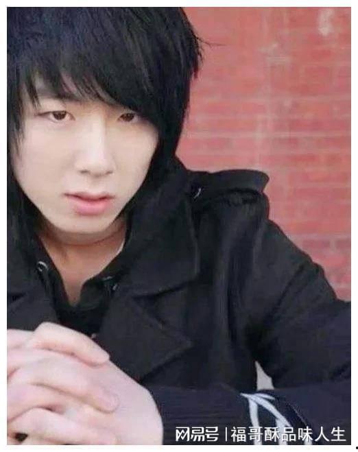 明星网红刘宇宁图片